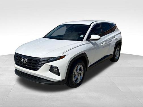 2023 Hyundai TUCSON SE