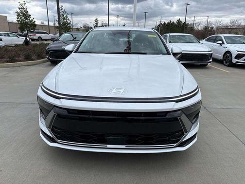 2026 Hyundai SONATA SEL