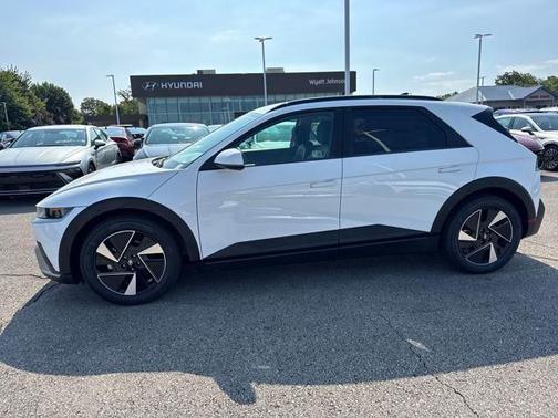 2025 Hyundai IONIQ 5 SEL