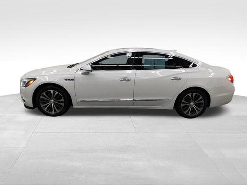 2017 Buick LaCrosse Essence