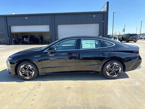 2026 Hyundai SONATA SEL