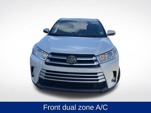 Blizzard Pearl 2018 Toyota Highlander XLE