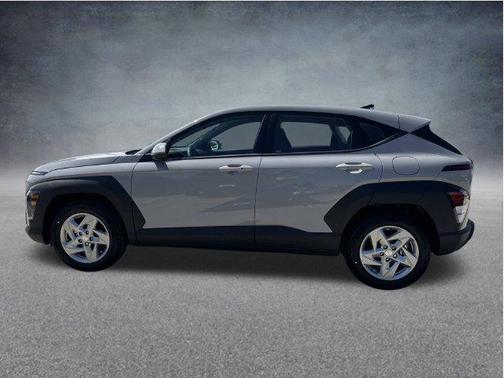 Cyber Gray Metallic 2027 Hyundai KONA SE