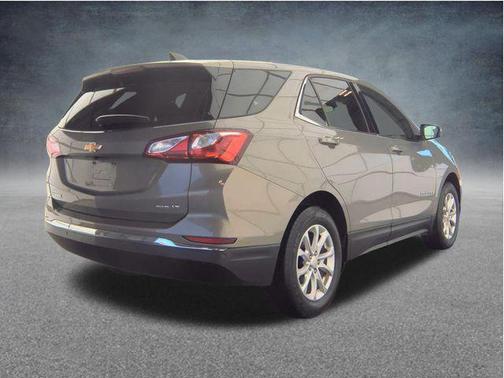 Pepperdust Metallic 2018 Chevrolet Equinox LT