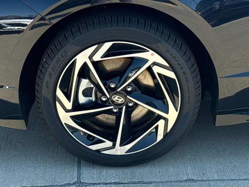 2026 Hyundai SONATA SEL