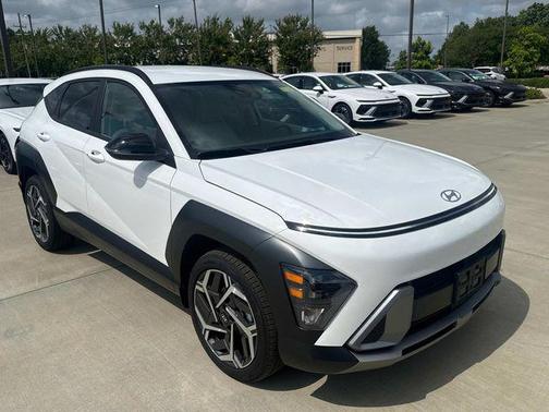 Atlas White 2026 Hyundai KONA SEL Premium