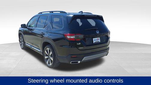 Crystal Black Pearl 2024 Honda Pilot Elite
