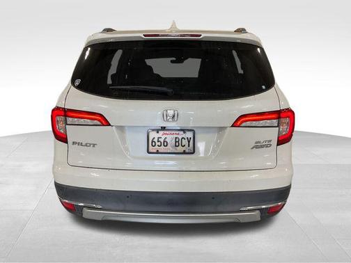 White Diamond Pearl 2019 Honda Pilot Elite