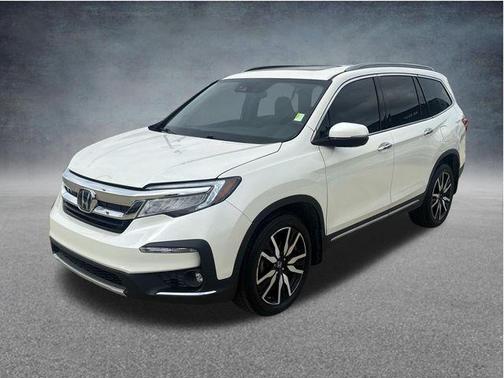 White Diamond Pearl 2019 Honda Pilot Elite