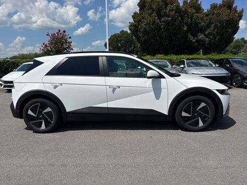 2025 Hyundai IONIQ 5 SEL