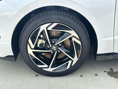 2026 Hyundai SONATA SEL