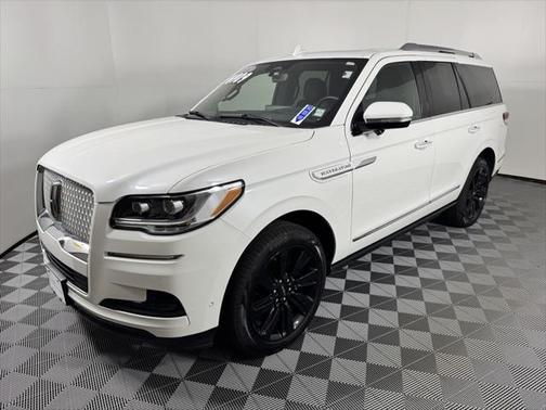 2024 Lincoln Navigator Reserve