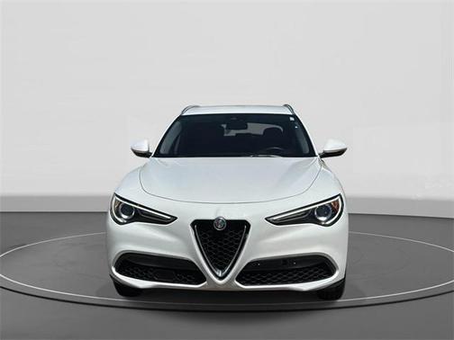 2020 Alfa Romeo Stelvio Base