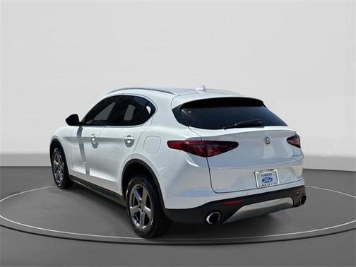 2020 Alfa Romeo Stelvio Base