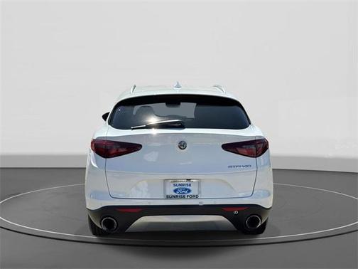 2020 Alfa Romeo Stelvio Base