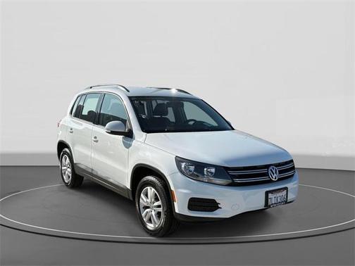 2015 Volkswagen Tiguan Auto S