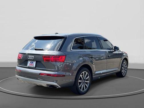 2019 Audi Q7 45 Premium
