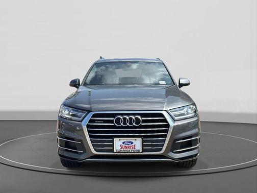 2019 Audi Q7 45 Premium