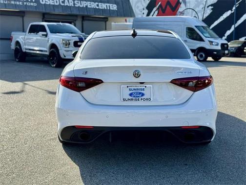 2022 Alfa Romeo Giulia Ti