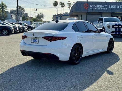 2022 Alfa Romeo Giulia Ti