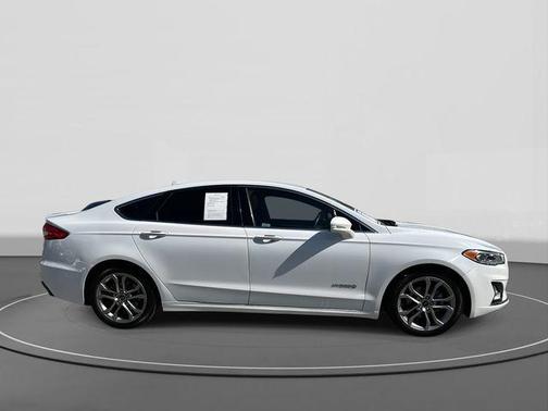 2019 Ford Fusion Hybrid Titanium