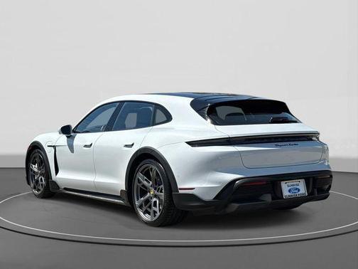 2022 Porsche Taycan Turbo
