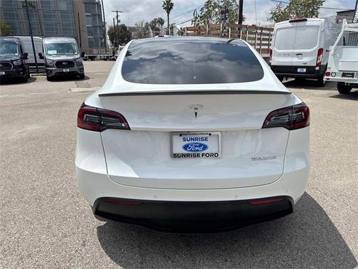 2022 Tesla Model Y Performance Dual Motor All-Wheel Drive