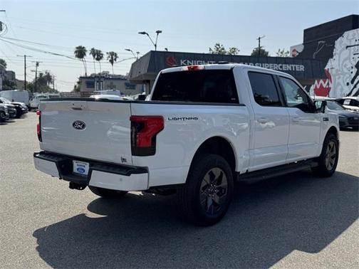 2024 Ford F-150 Lightning Flash