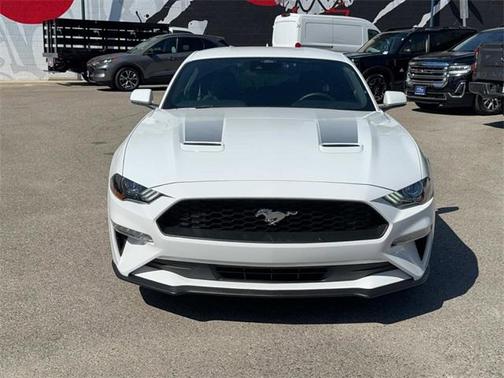2022 Ford Mustang EcoBoost