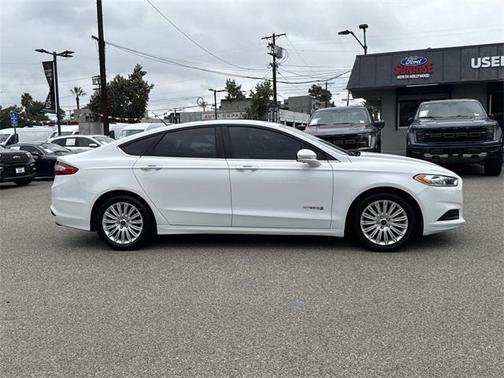 2016 Ford Fusion Hybrid SE