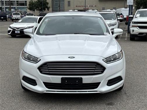 2016 Ford Fusion Hybrid SE