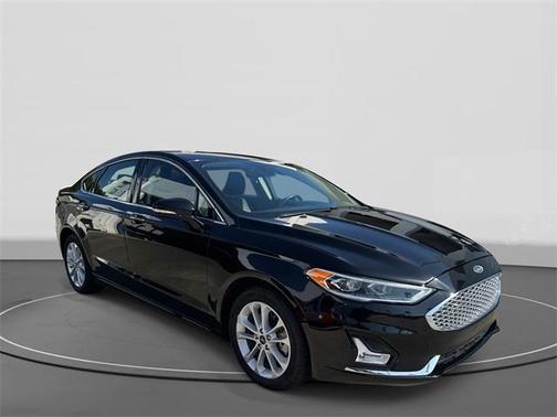 2019 Ford Fusion Energi Titanium