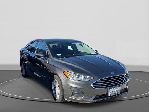 2019 Ford Fusion Hybrid SE