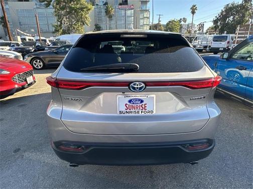 2021 Toyota Venza LE