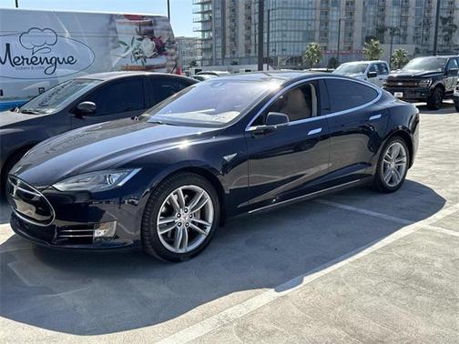 2014 Tesla Model S Base