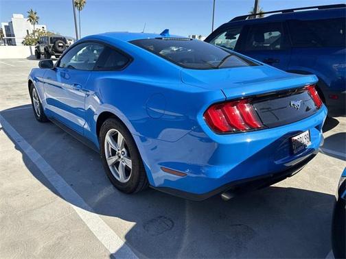 2022 Ford Mustang EcoBoost