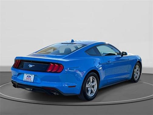 2022 Ford Mustang EcoBoost