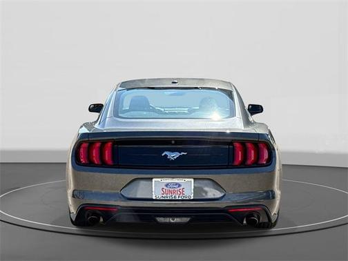 2020 Ford Mustang EcoBoost