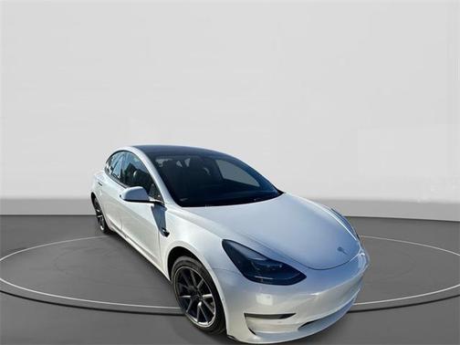 2022 Tesla Model 3 Standard Range