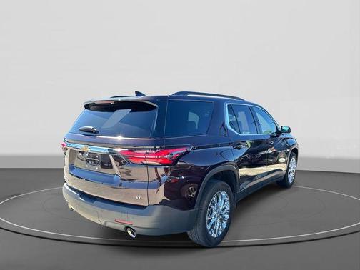 2022 Chevrolet Traverse LT Leather
