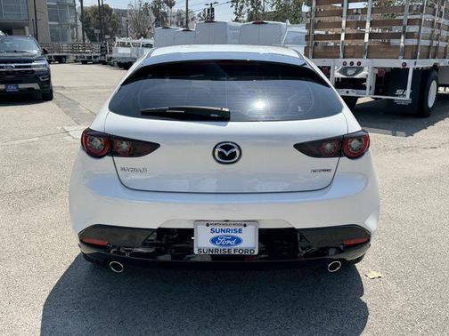 2022 Mazda Mazda3 FWD w/Preferred Package