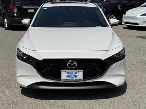 2022 Mazda Mazda3 FWD w/Preferred Package