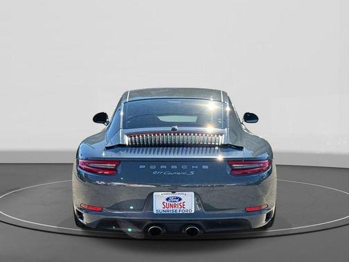 2017 Porsche 911 Carrera S
