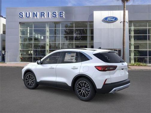 2025 Ford Escape PHEV SE