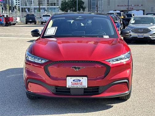2023 Ford Mustang Mach-E California Route 1