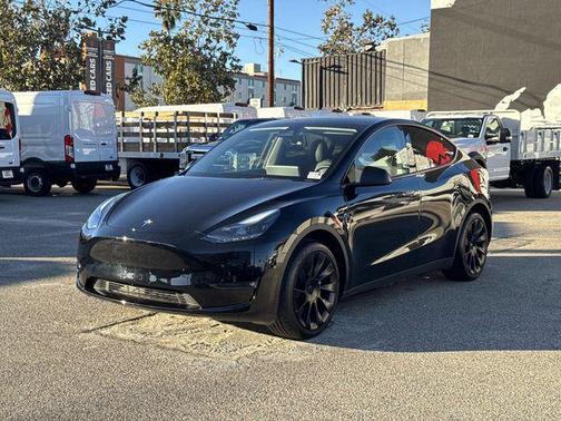 2023 Tesla Model Y Long Range Dual Motor All-Wheel Drive