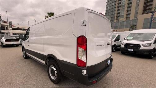 2025 Ford Transit-150 XL