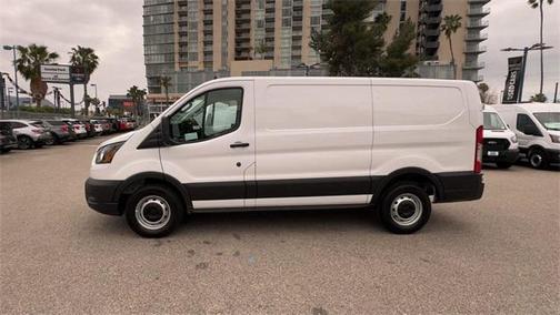 2025 Ford Transit-150 XL