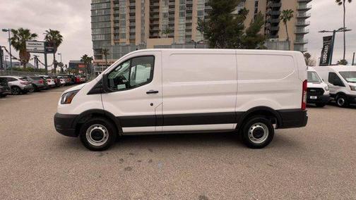 2025 Ford Transit-150 XL