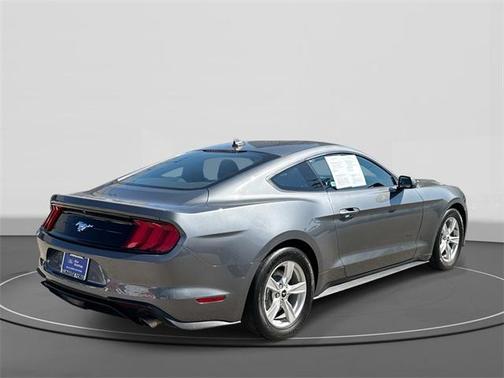 2022 Ford Mustang EcoBoost